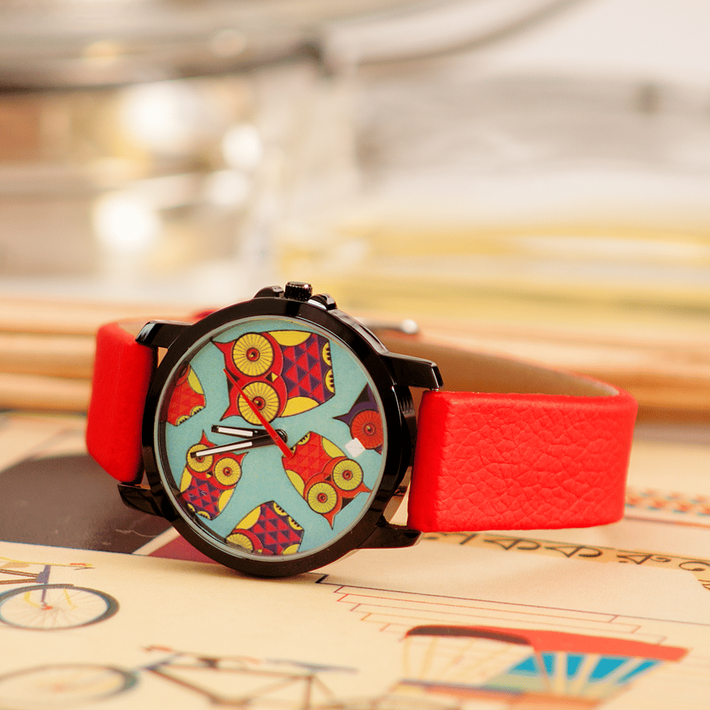 Peeking Owls Women's Wrist Watch