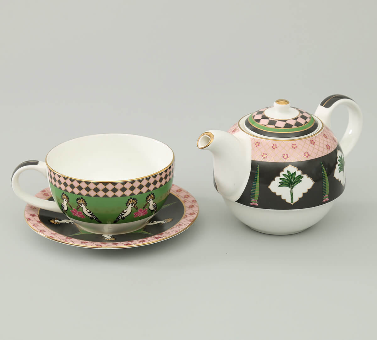 Cacatua Galerita's Realm Tea for One