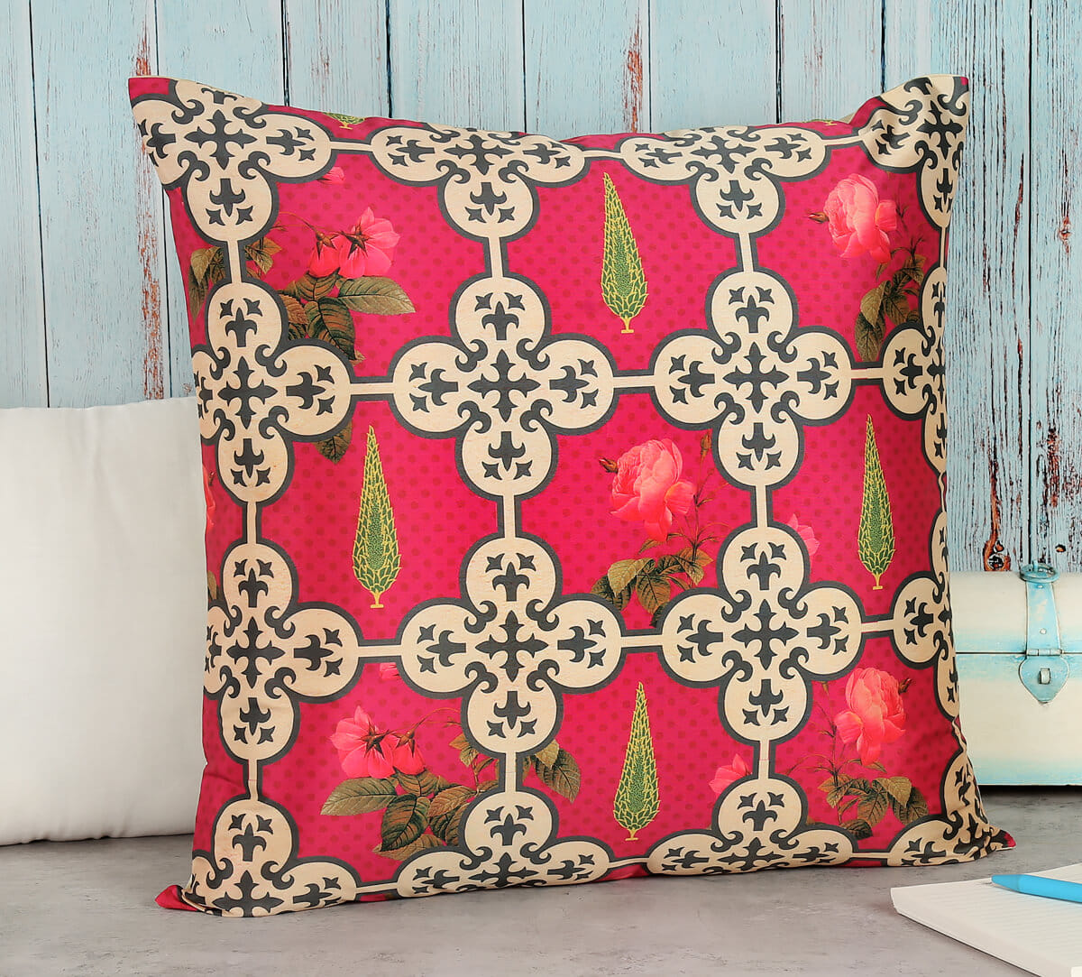 Clover's Knotty Play Blended Taf Silk Cushion Cover
