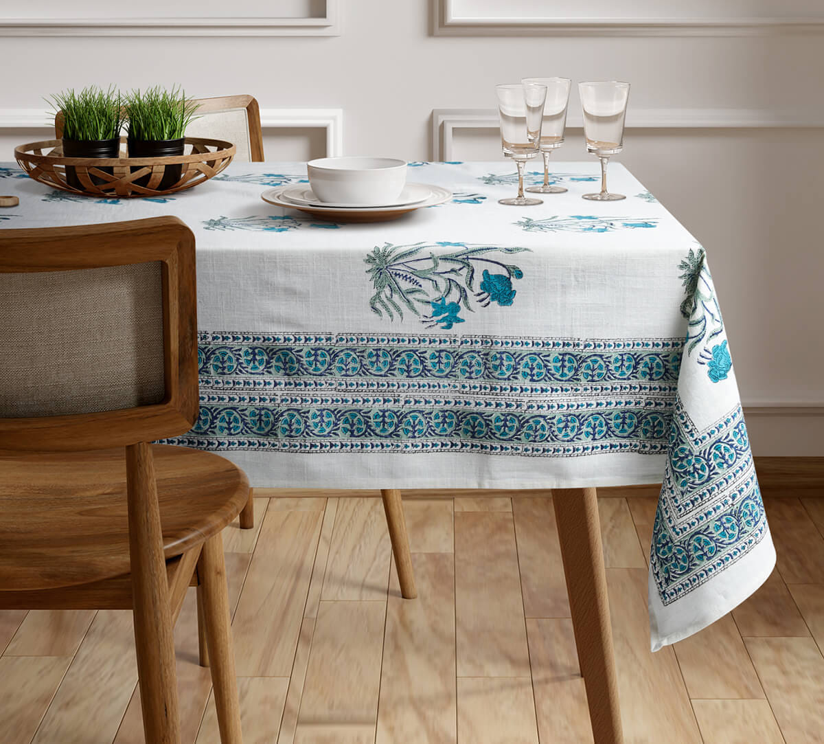 Flower Petal Trails Table Cover