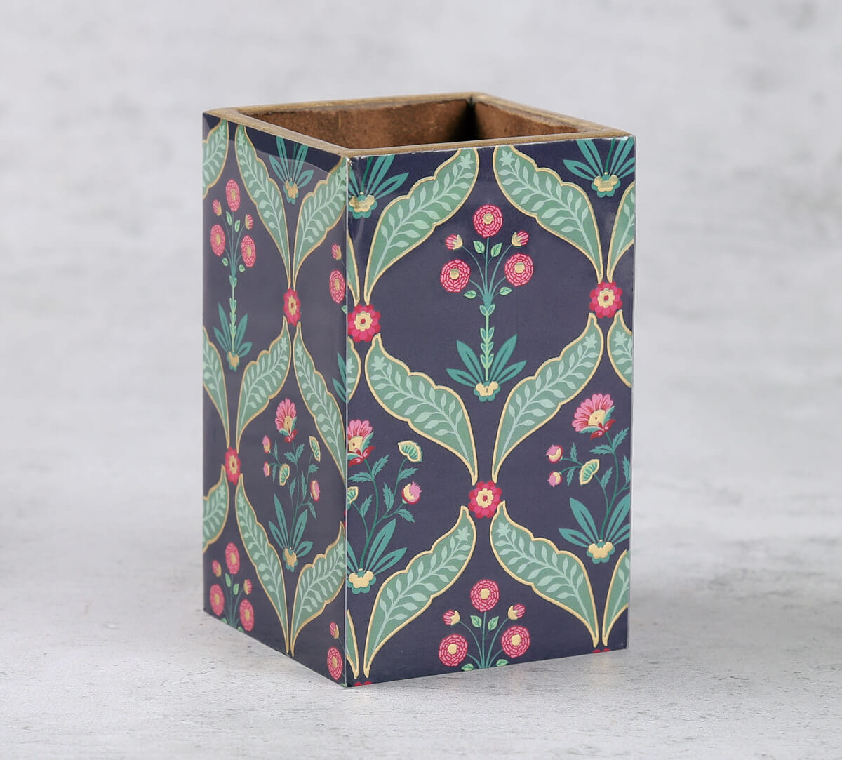 Iron Blooming Dahlia Square Pen Holder