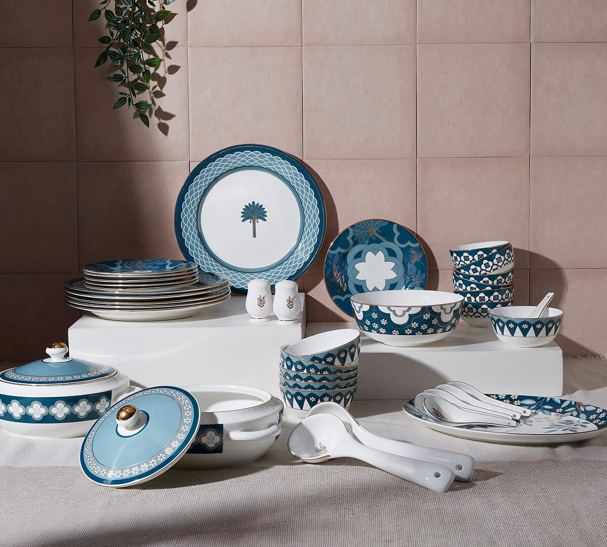 Oceanic Opulence Dinner set - 40 Pieces