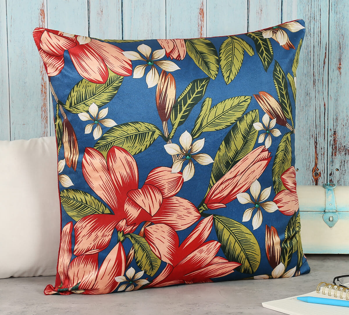 Perianth Drama Blended Velvet Cushion Cover