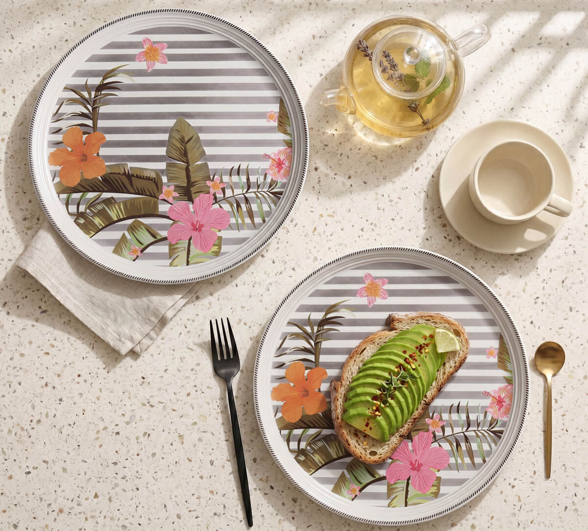 Plumerias Plume Dinner Plate Set of 2