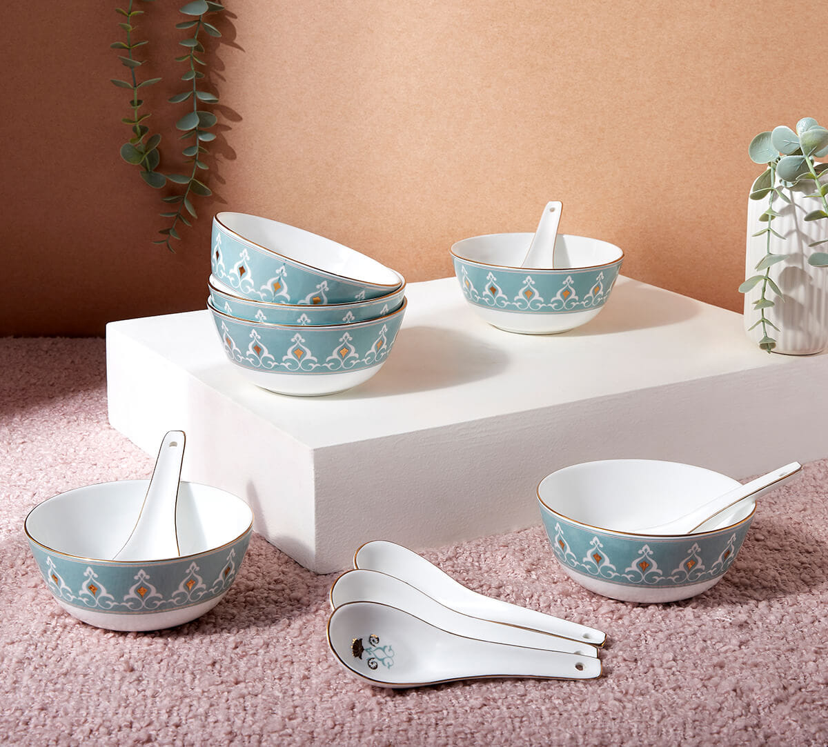 Regal Romance Soup Bowl Set