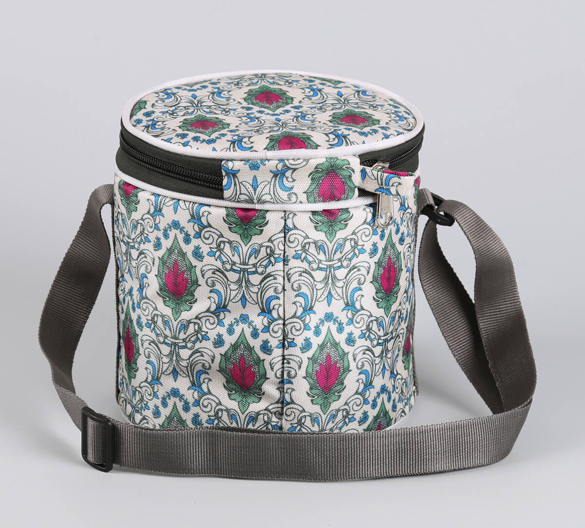 Rosebuds of Damask Lunch Bag Round