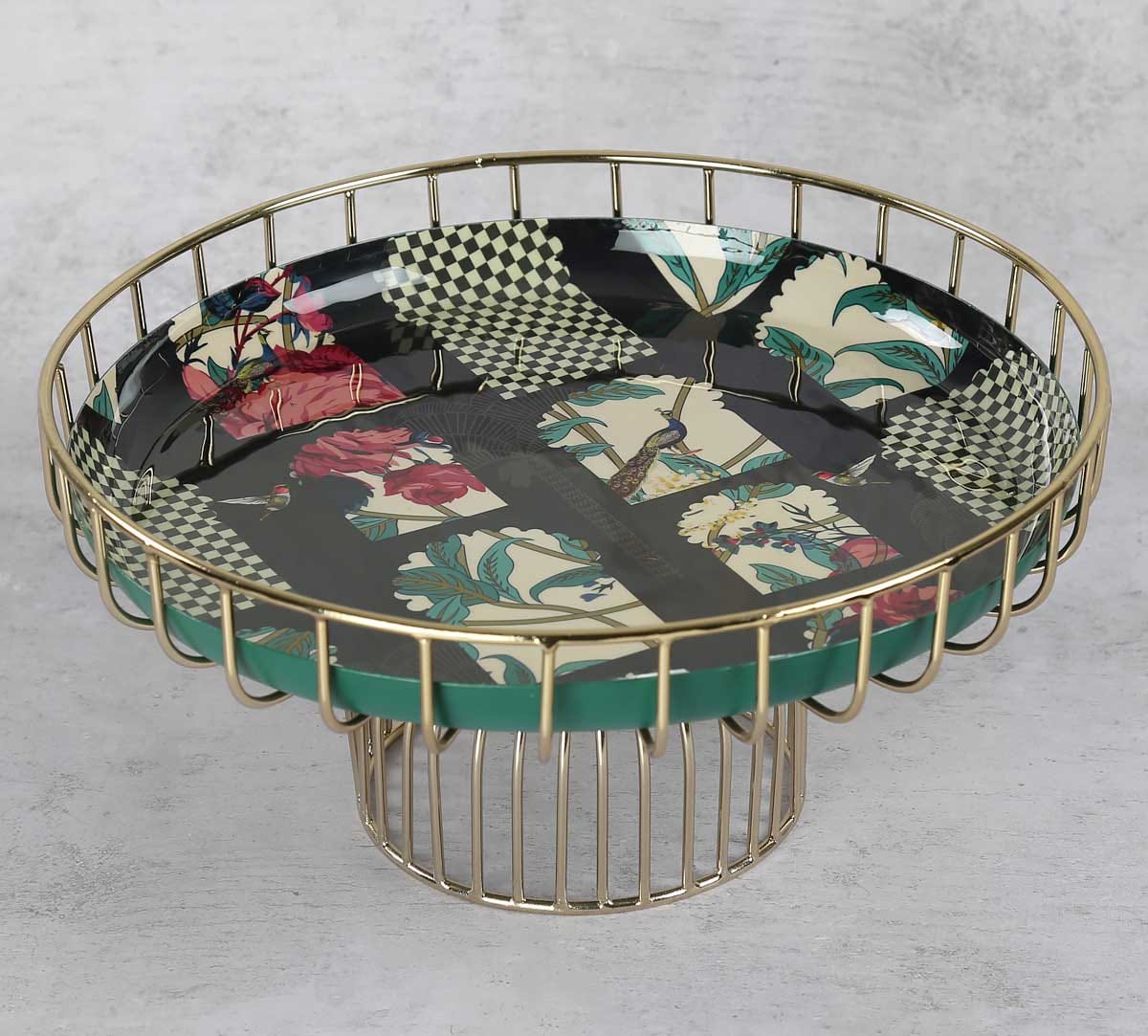 Signature Windows Iron Cake Stand