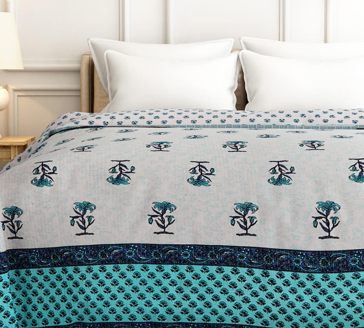Vintage Charm Quilted Bed Cover Set