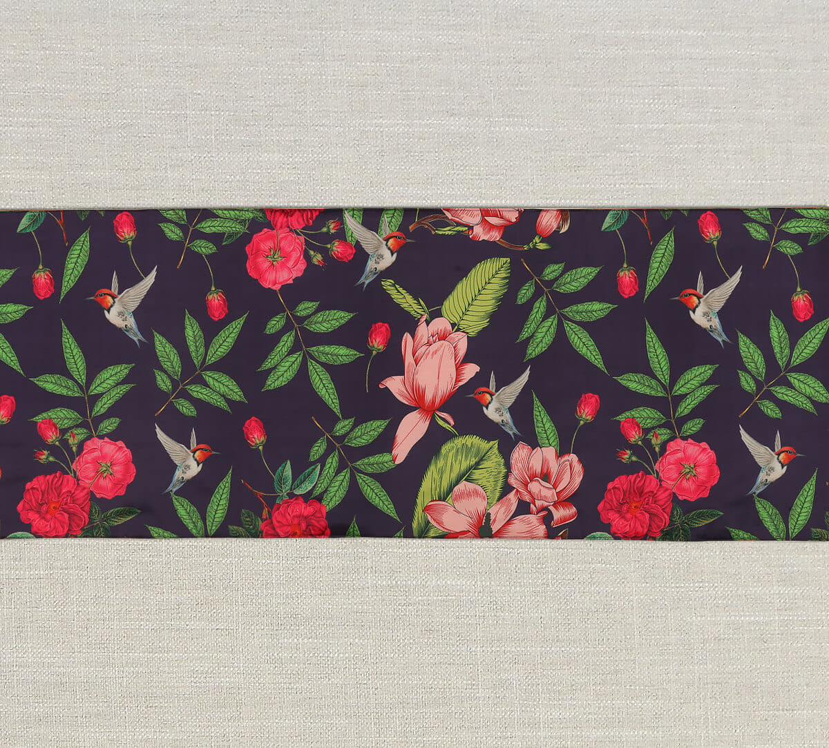 Warbled Verdure Bed and Table Runner