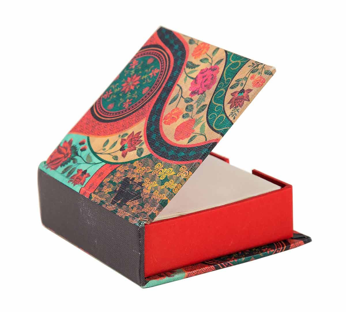 Floral Embroidery Memo Pad Box