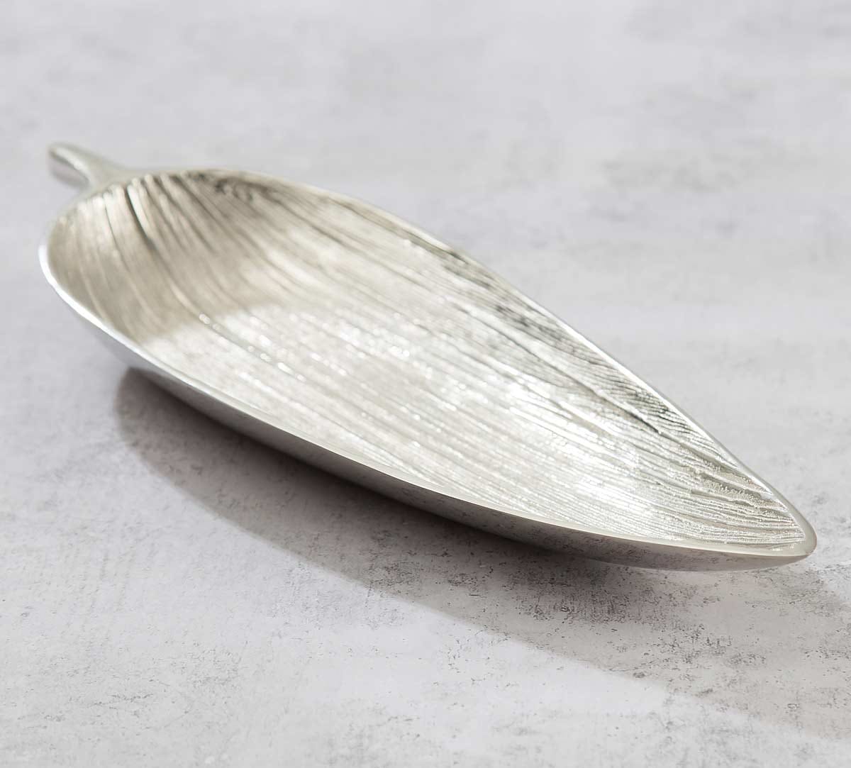 Silver Linear Big Leaf Platter