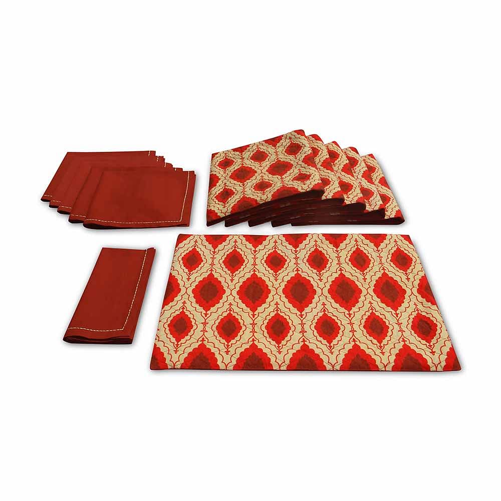 Red Moments Quilted  Table Mat and Napkin(Set of 6)
