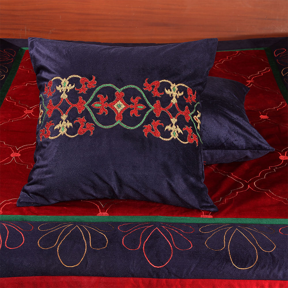 Hand embroidered Cushion cover