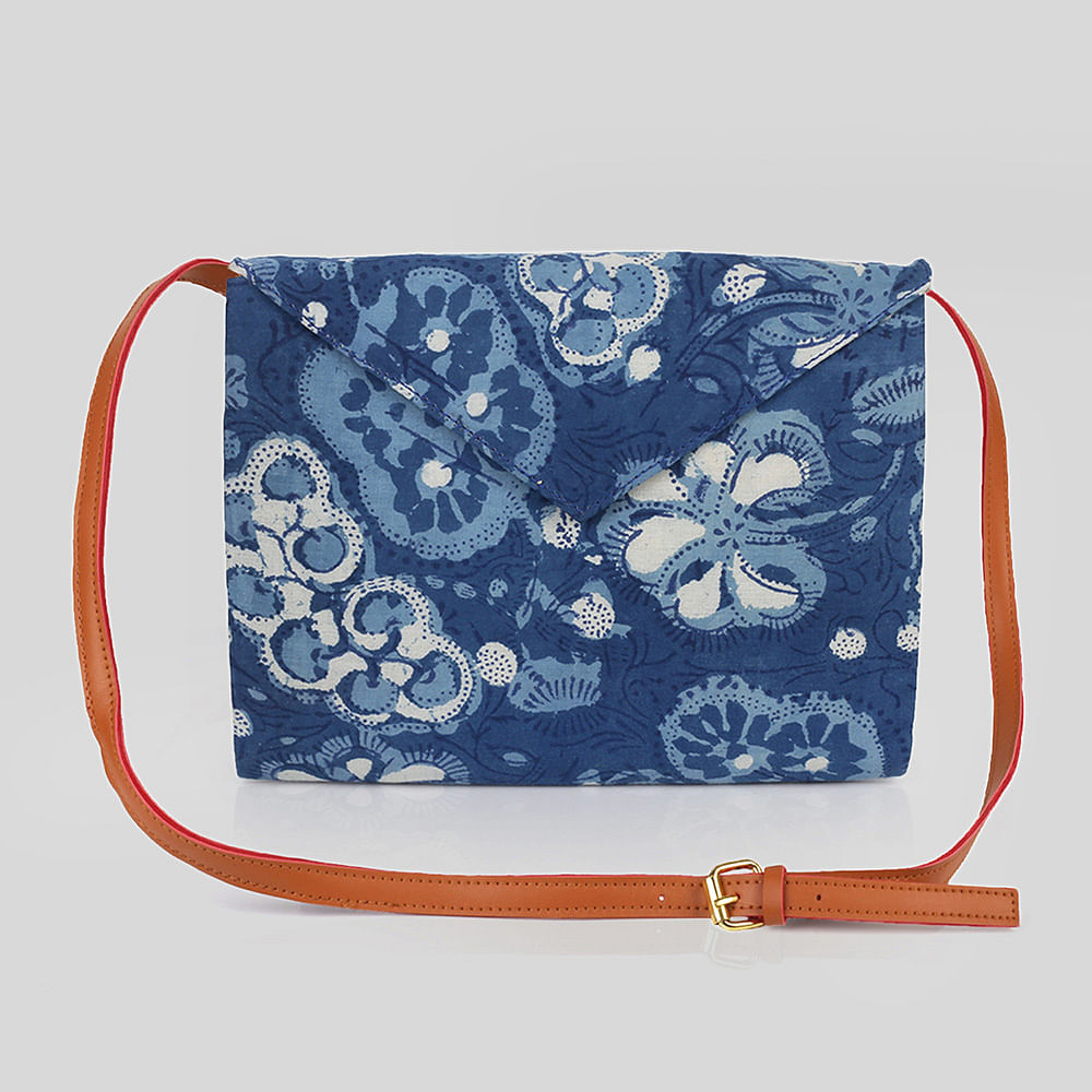 Aqua Affair Sling Bag