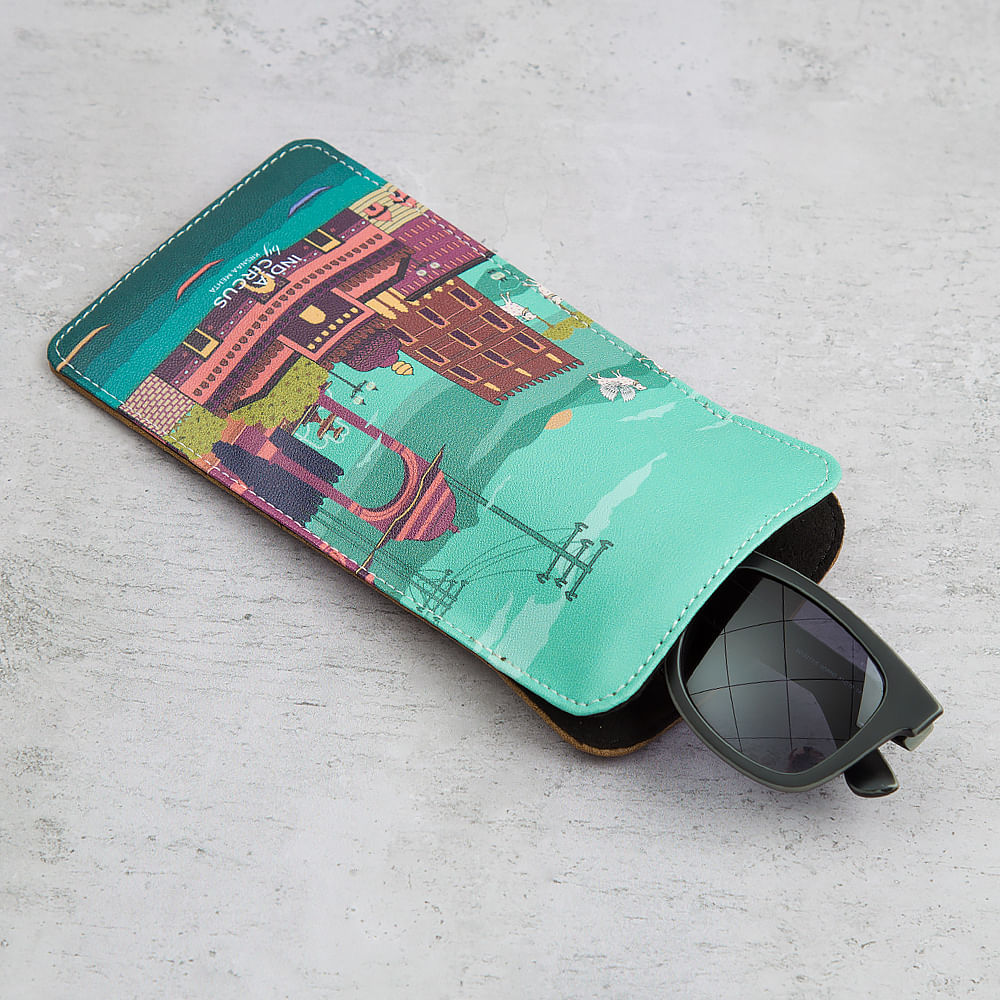 Venice of the East Spectacle Case