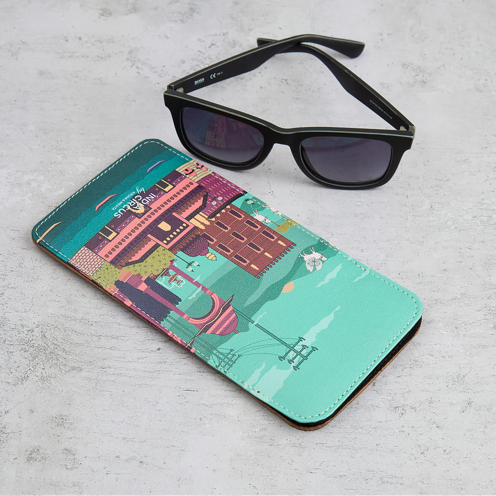 Venice of the East Spectacle Case