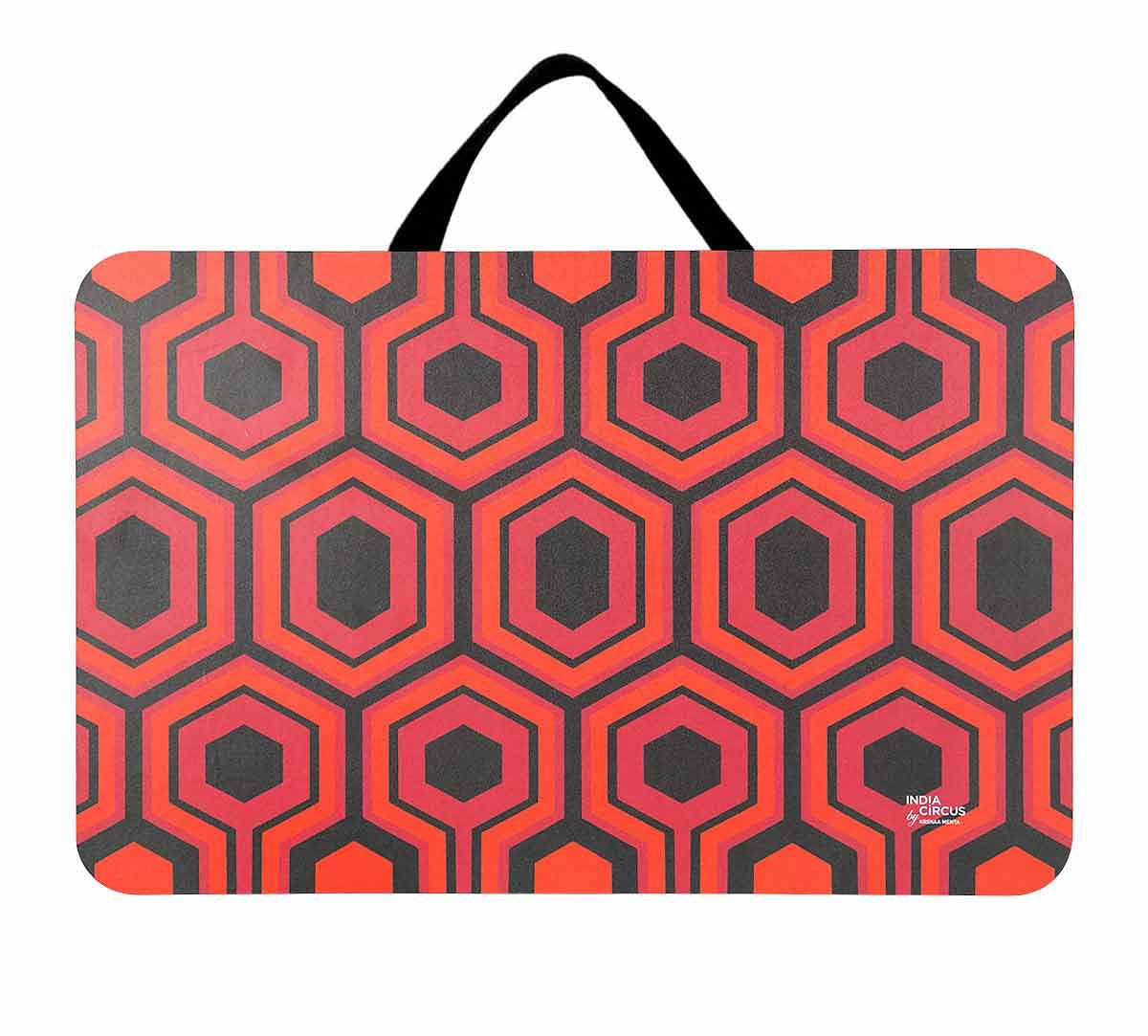 Prismatic Hexagons Lap Tray