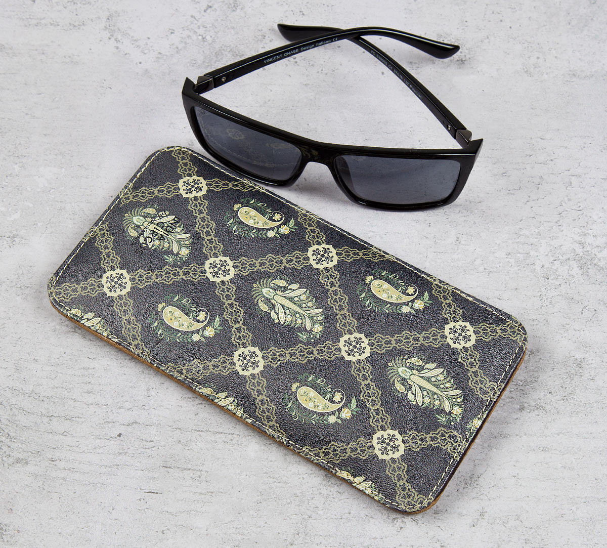 Feathers of Twilight Spectacle Case
