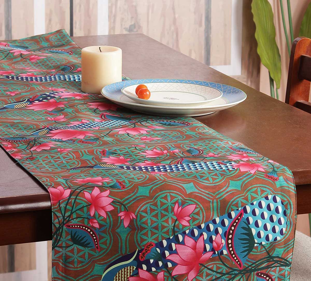 India Circus Realm of Pride Bed and Table Runner