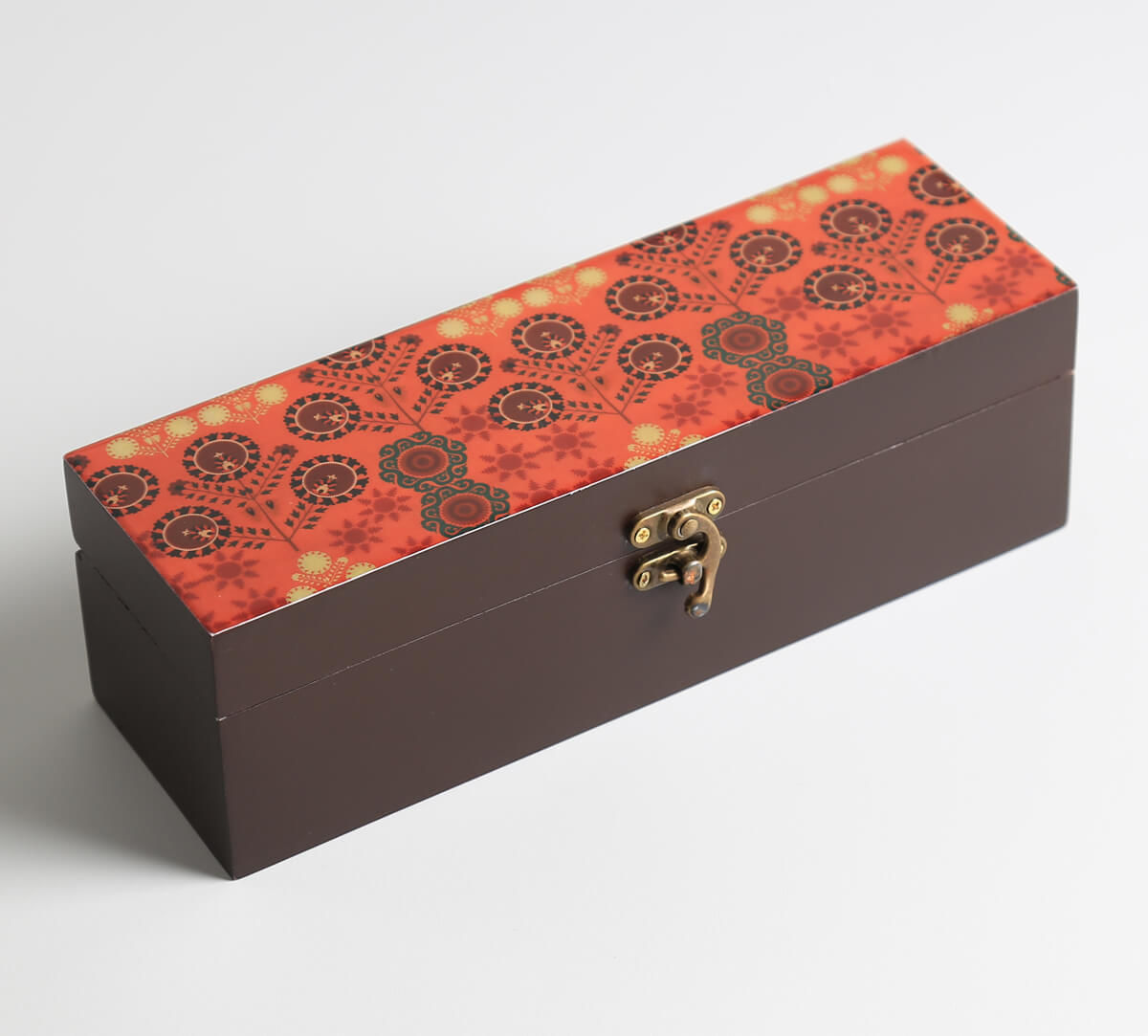 India Circus by Krsnaa Mehta Raceme Rosettes Tea Bag Orgainser