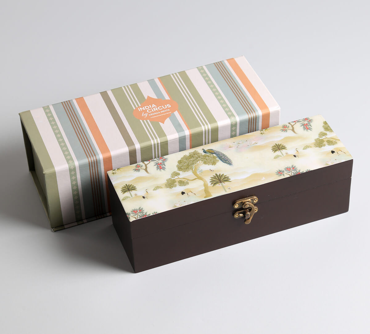 India Circus by Krsnaa Mehta Bird Oasis Tea Bag Orgainser