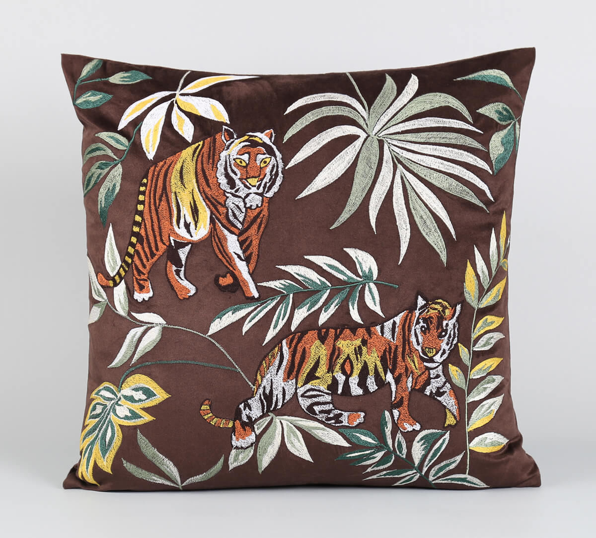 India Circus by Krsnaa Mehta Tigers Glance 18