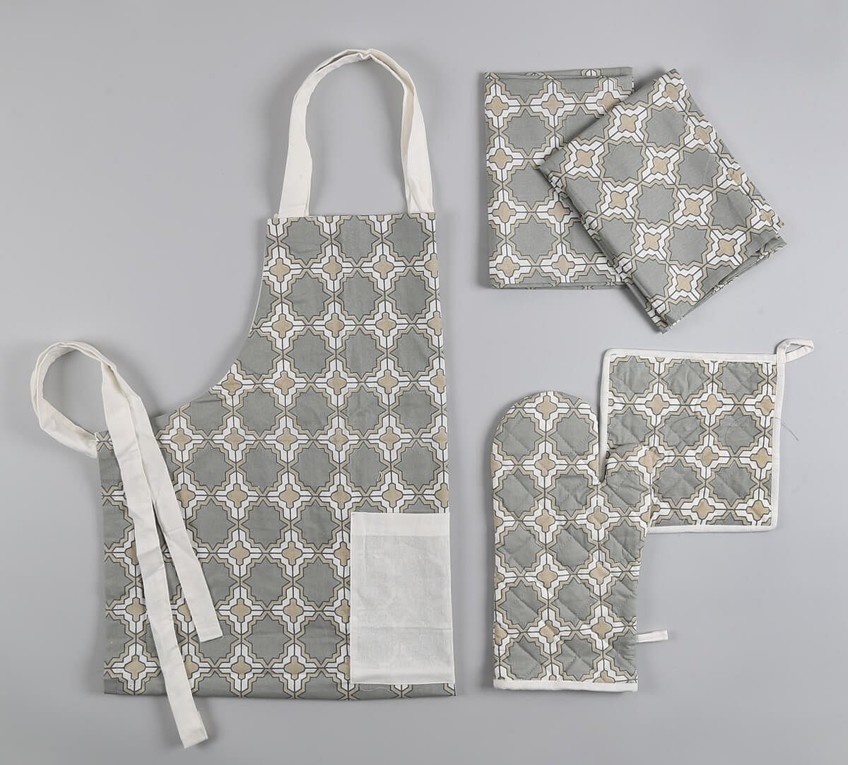 India Circus by Krsnaa Mehta Dawn Lattice Kitchen Linen Set