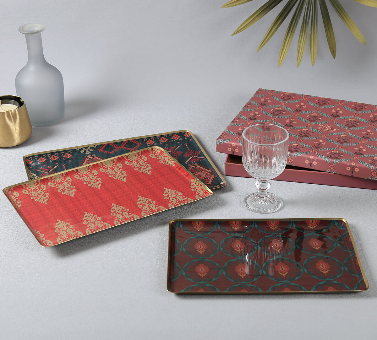 India Circus by Krsnaa Mehta Kilim Kalamkari Rectangle Tray Set