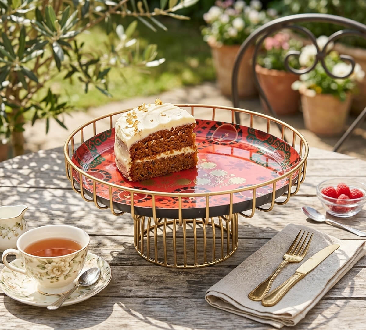 India Circus by Krsnaa Mehta Raceme Rosettes Cake Stand