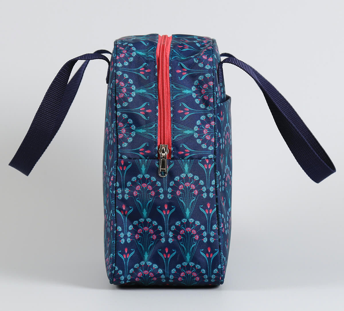 India Circus by Krsnaa Mehta Dichasial Charm Insulated Lunch Bag