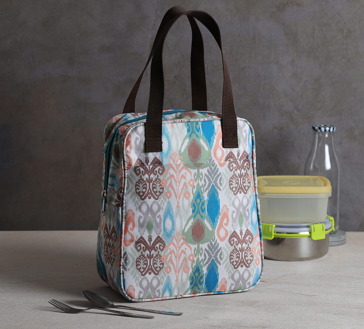 India Circus by Krsnaa Mehta Artisans of Earth Insulated Lunch Bag