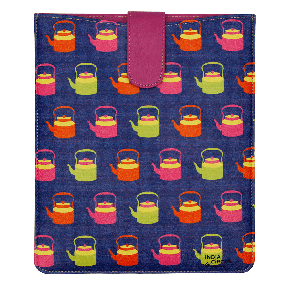Kettle Calling iPad / Tablet Sleeve
