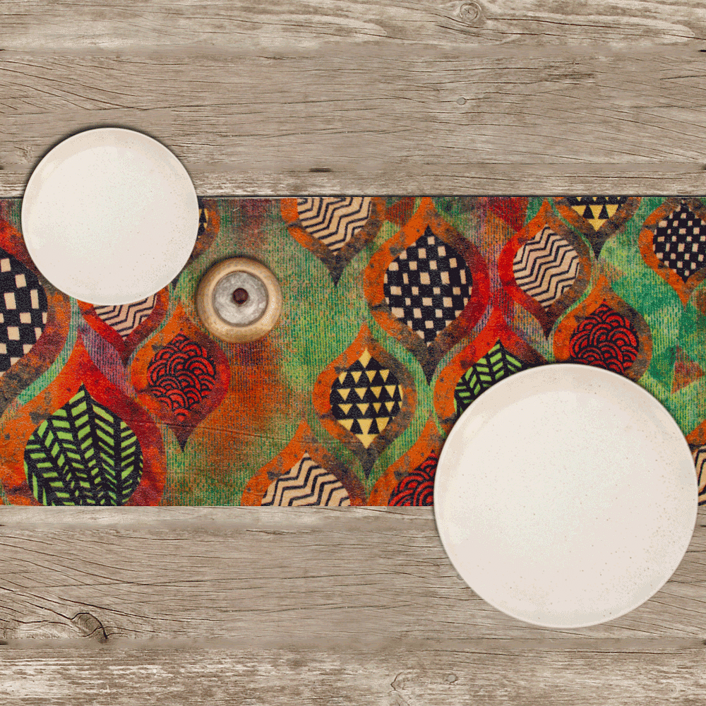 Diamond Leaf Table Runner