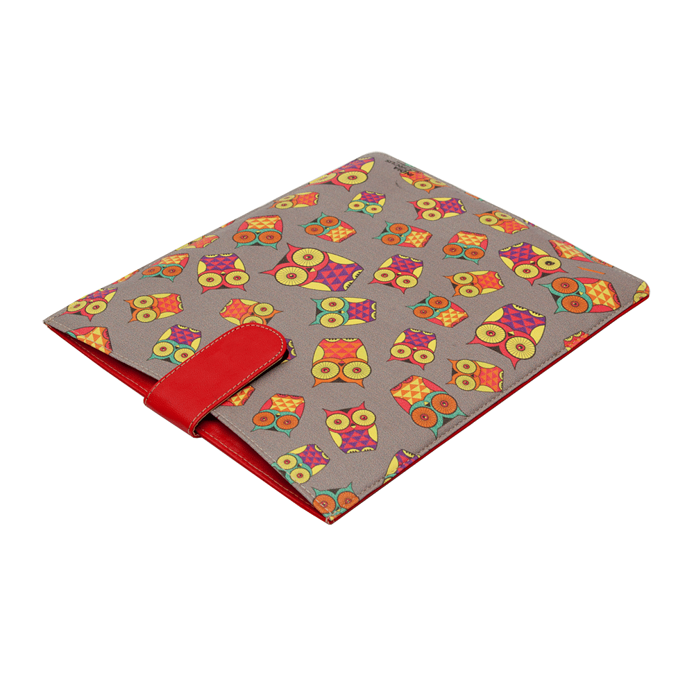 Peeking Owls iPad / Tablet Sleeve