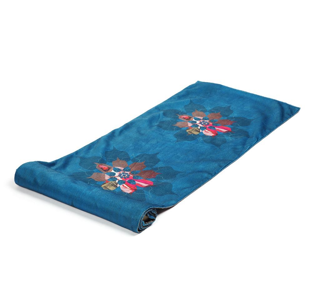 Rocking Raja Table Runner