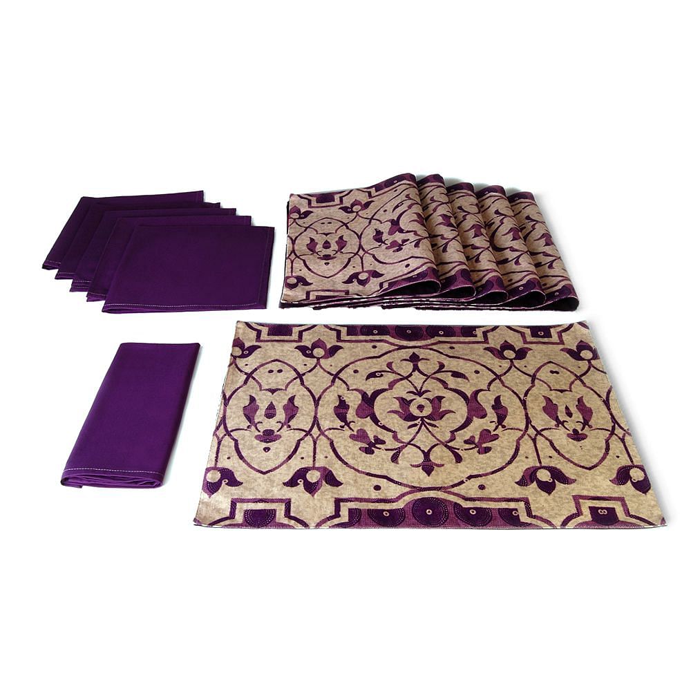 Elegant Carvings Quilted Table Mat and Napkin(Set of 6)