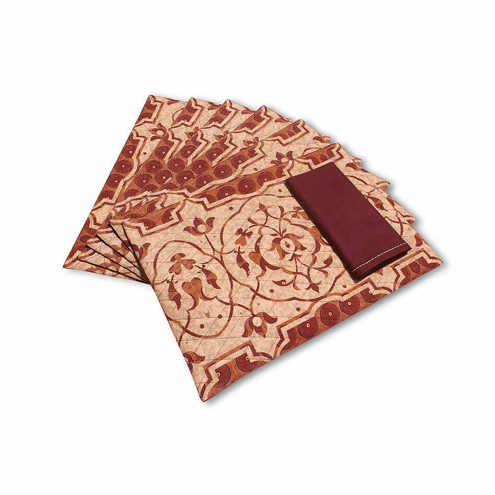 Elegant Carvings Quilted Table Mat and Napkin(Set of 6)