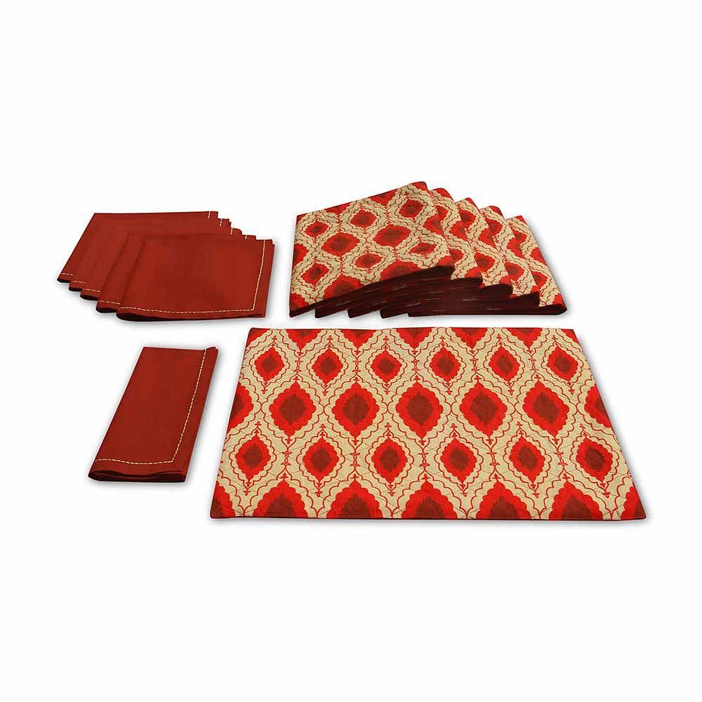 Red Moments Quilted  Table Mat and Napkin(Set of 6)