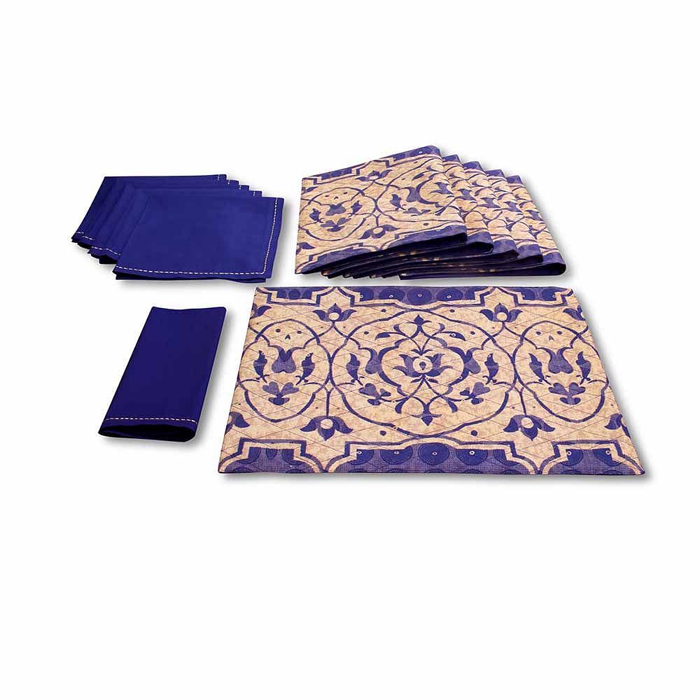 Elegant Carvings Quilted Table Mat and Napkin(Set of 6)