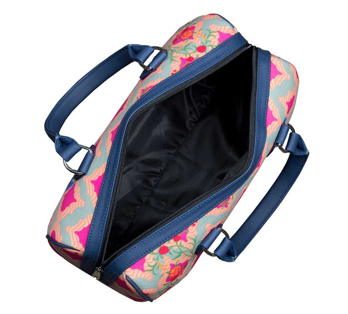 Train of Timourous Duffle Bag