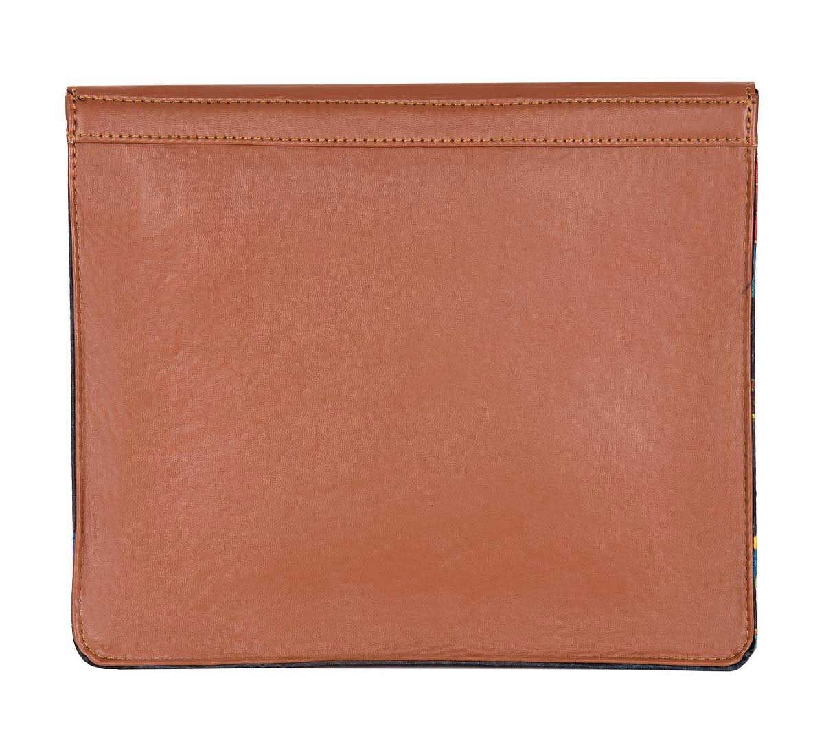 Transit Decorama iPad / Tablet Sleeve