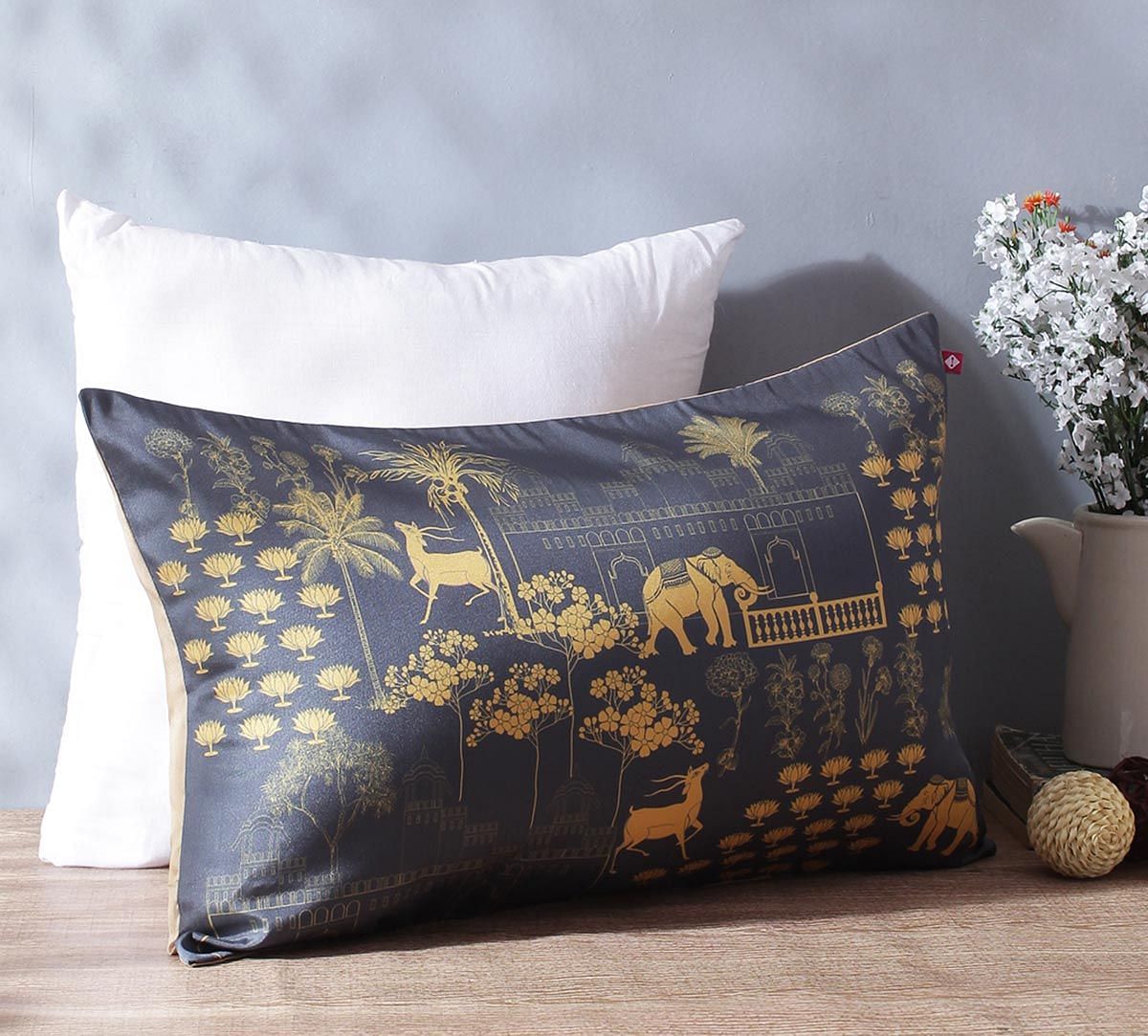 India Circus Palatial Courtyard Blended Taf Silk Cushion Cover