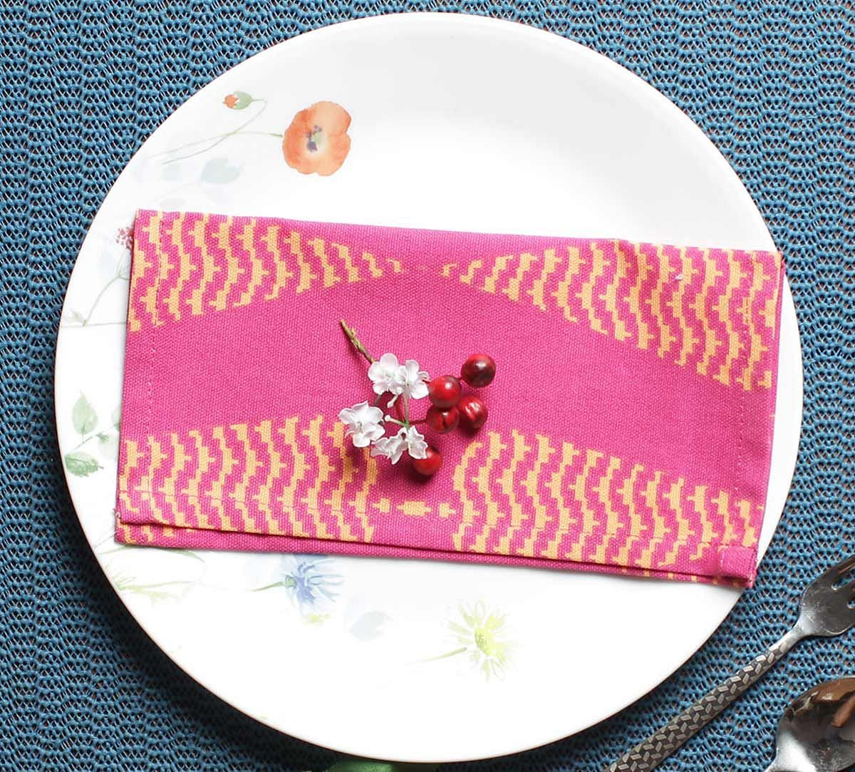 India Circus Conifer Spades Cocktail Napkins Set of 6
