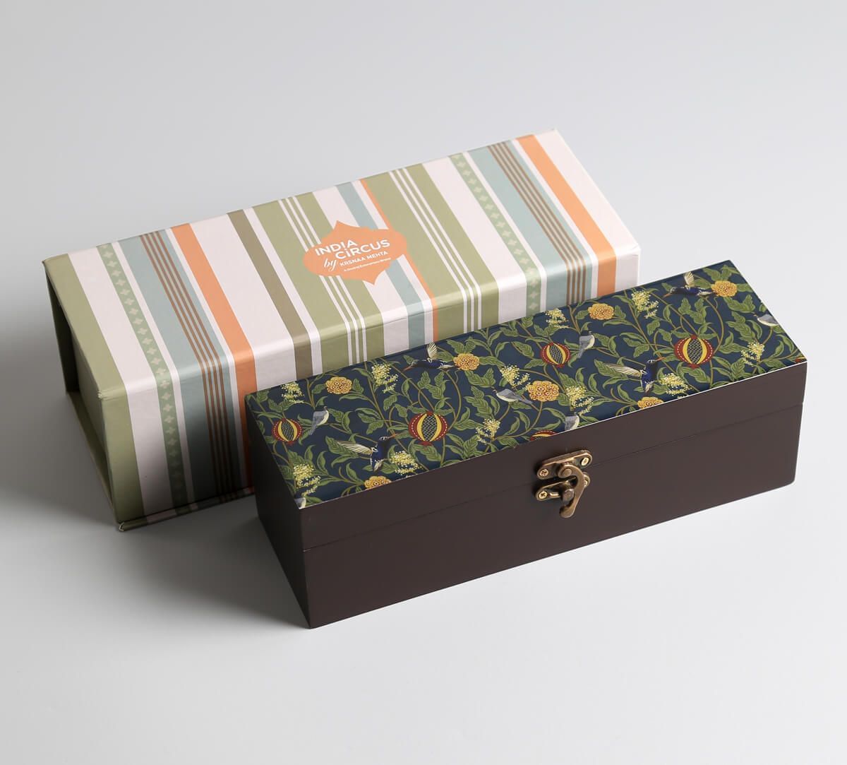 India Circus by Krsnaa Mehta Flights of Vivers Tea Bag Orgainser