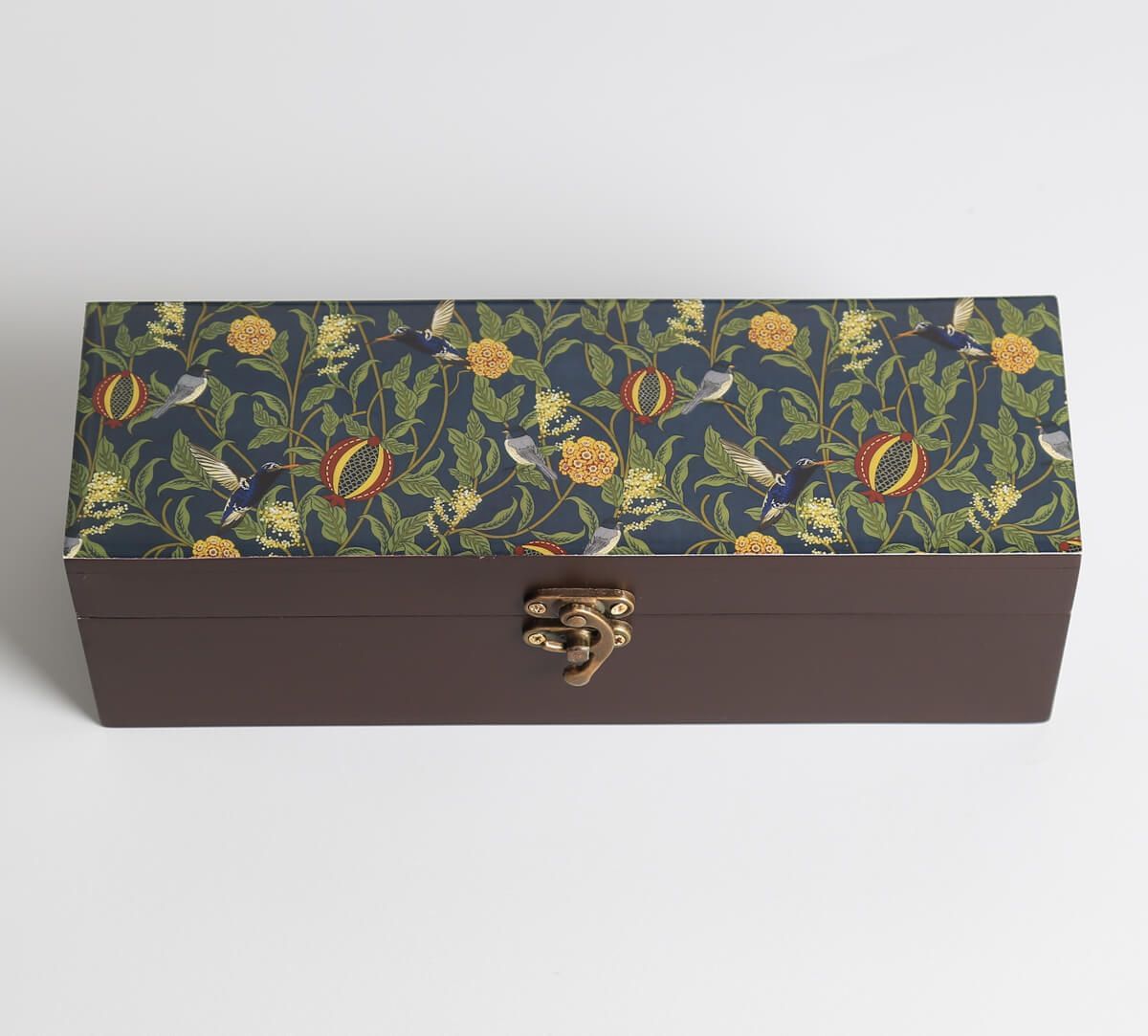 India Circus by Krsnaa Mehta Flights of Vivers Tea Bag Orgainser