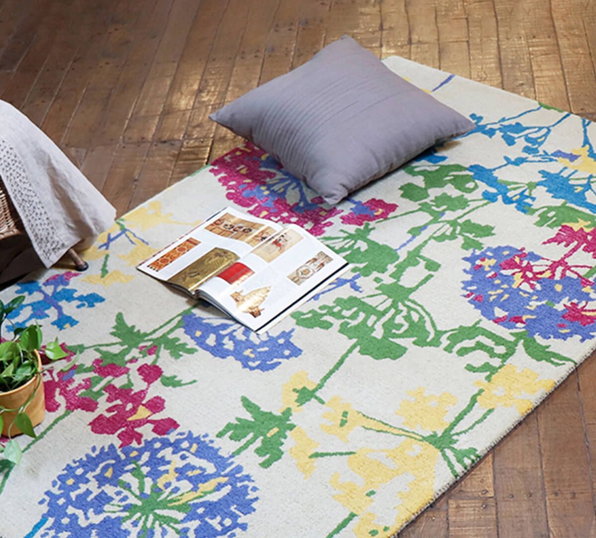 India Circus by Krsnaa Mehta Blooms and Bouquet 4ft x 6ft Rug