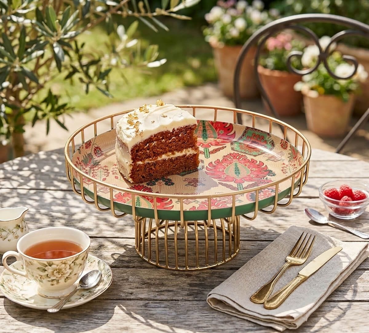 India Circus by Krsnaa Mehta Mystifying Dazzle Cake Stand