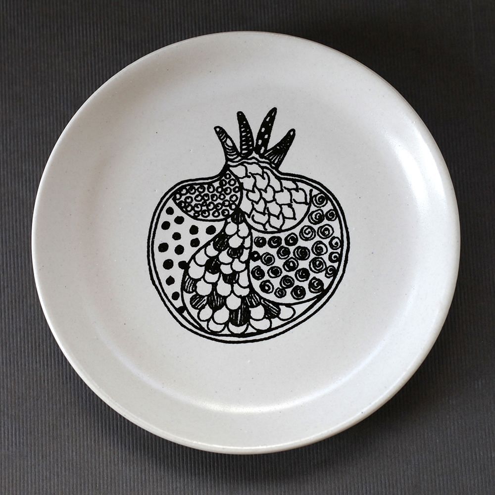 Flora & Fauna Round Platter (Set of 4)
