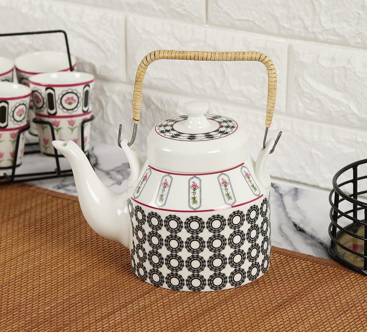 India Circus Appliqued Harmony Kettle