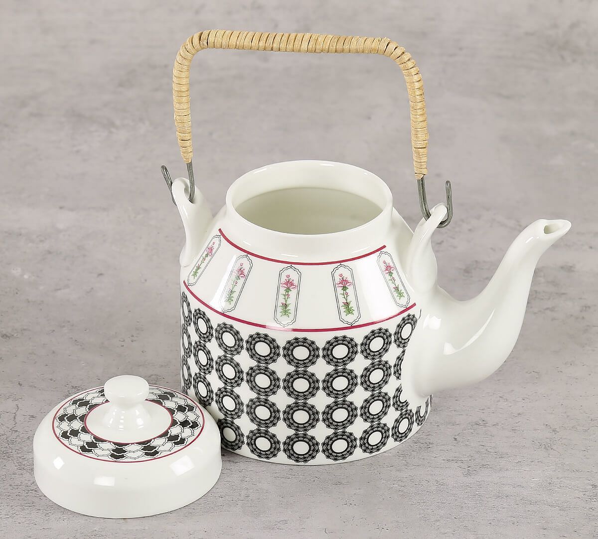 India Circus Appliqued Harmony Kettle